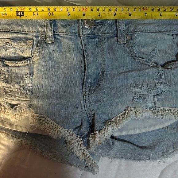 American Eagle Jean Shorts Size 4 Shortie - Picture 3 of 10